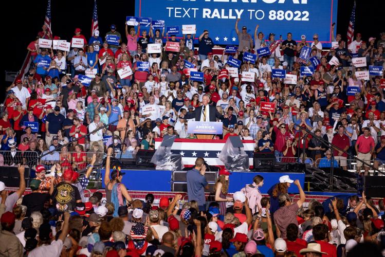 Photos:Trump hosts rally in Cullman