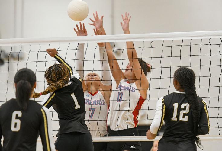 082926-hbs-dadeville vb 009.jpg