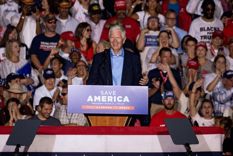 Photos:Trump hosts rally in Cullman