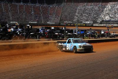 Martin Truex Jr., dominates Pinty's Truck Race on Dirt