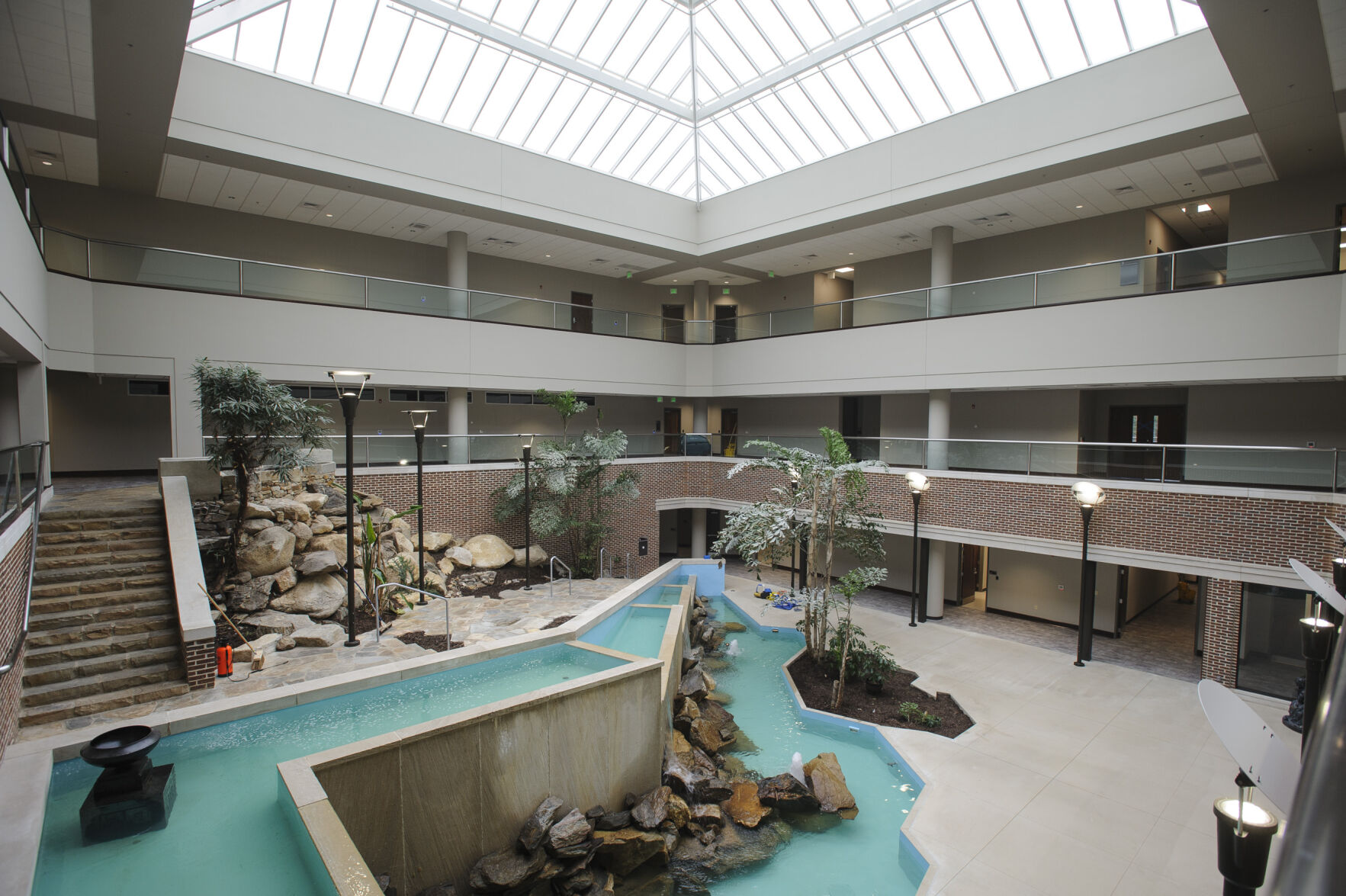 Plumbing issues and roof leaks at Alexander City municipal complex