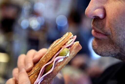 The upward climb of the worker's sandwich shows no signs of slowing