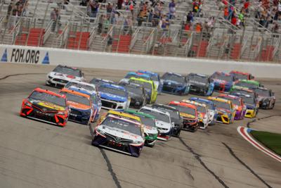 NASCAR heads to the dirt banks in Bristol for Trucks, Cup