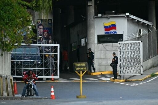 Security was tight outside El Helicoide, a Caracas intelligence services facility notorious for the torture of political prisoners, following the government's annoucement of a large-scale prisoner release
