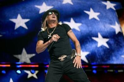 The US Army was investigating an incident in which two two Apache helicopters hovered near the home of musician Kid Rock, a strong supporter of President Donald Trump