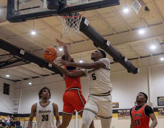 020926 wetumpka area basketball 29.jpg