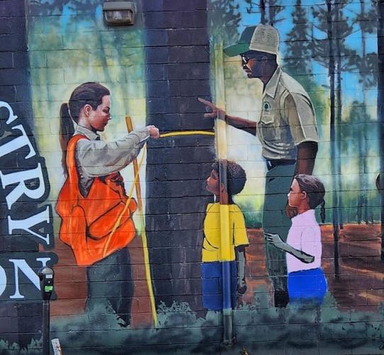 Local artist completes mural in Montgomery