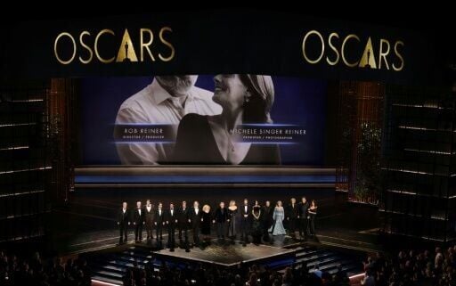 A group of actors pay tribute to the late Rob Reiner and his wife Michele Singer during the Academy Awards