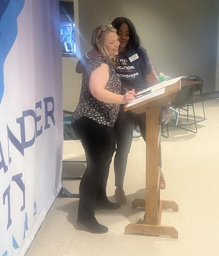 Local United Way surpasses goal, celebrates 40 years of service