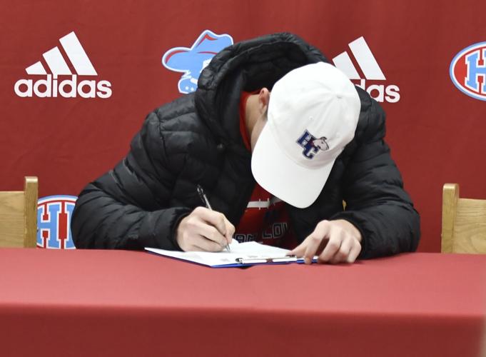 Gavin Brazzell signing