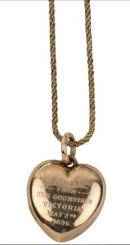Locket Queen Victoria gifted to granddaughter sells for thousands