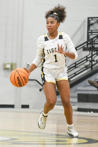 031225 All-Outlook A'mari Russell.jpg