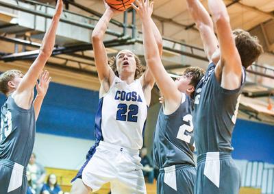 Central Coosa picks apart Fayetteville in area semifinals