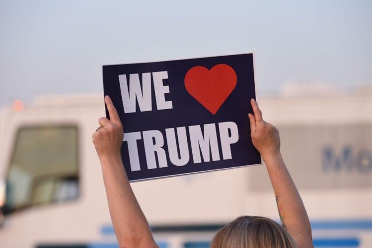 2020-09-25 Trump Rally on Market St. Bridge 3.jpg