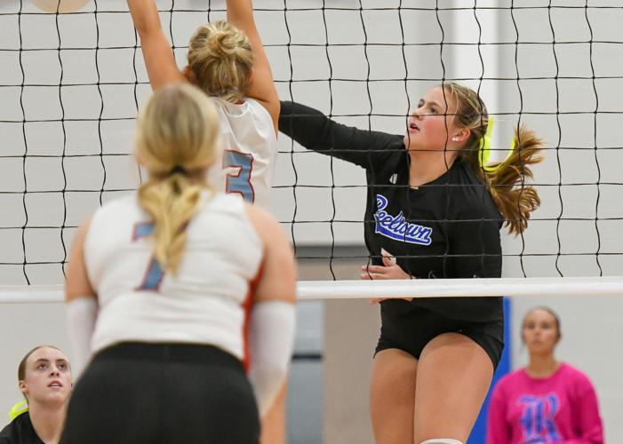 091626-hbs-reeltown volleyball 001 copy.jpg