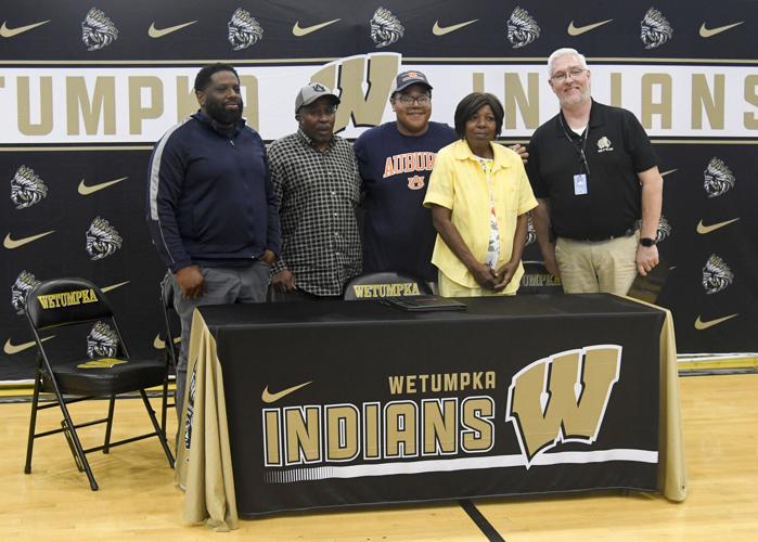wetumpka signing 23.jpg