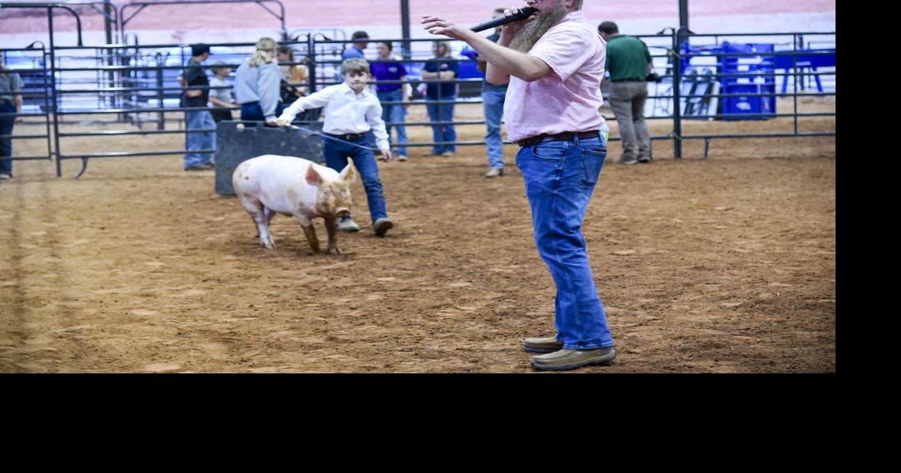 Oink Oink: Ag center comes full circle, hosts first event