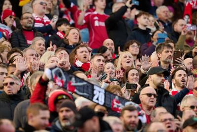 Carlsberg and Liverpool FC bring fans together to sign the iconic anthem, You'll Never Walk Alone, in British Sign Language. Performed ahead of the Club's match against West Ham on Saturday 28th February, the moment kicks off the beginning of a long-ter...