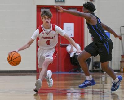 112225 HBS boys basketball.jpg