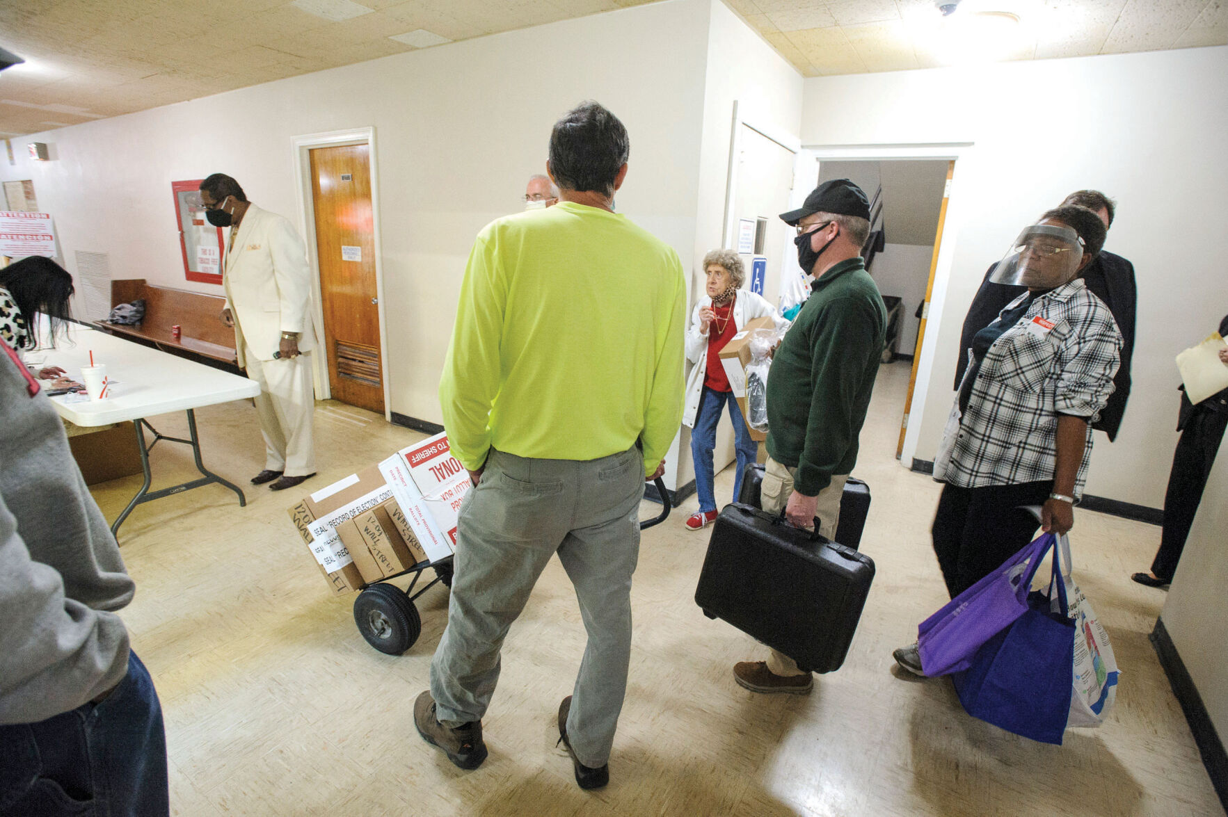Local amendment passes as Republicans dominate county
