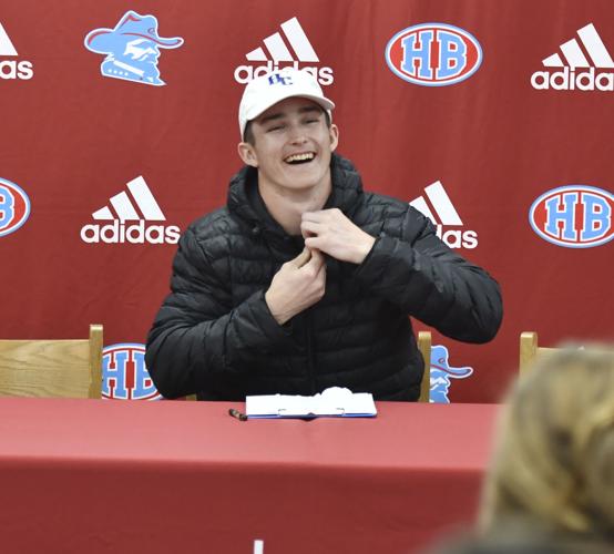 Gavin Brazzell signing