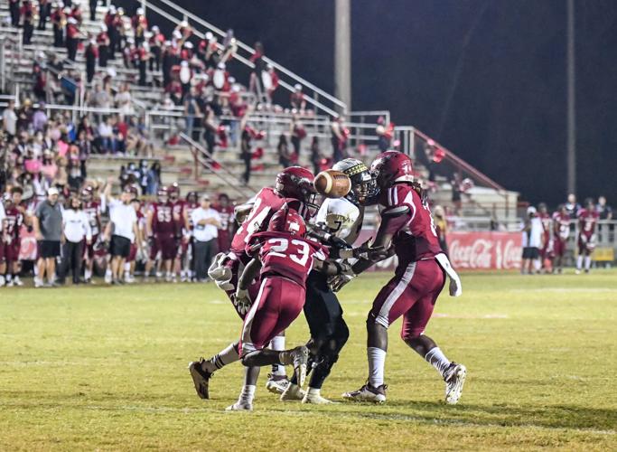 PHOTOS: Stanhope Elmore battles Wetumpka in annual rivalry game
