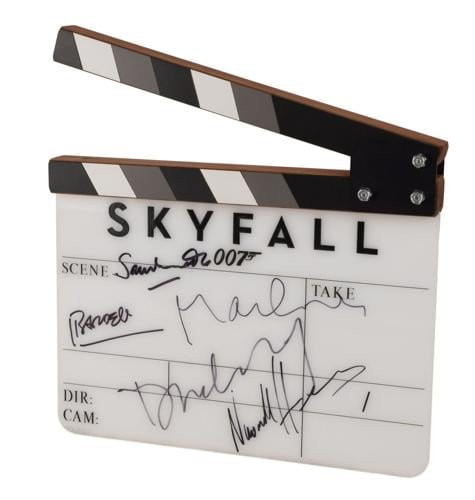 Daniel Craigs Skyfall suit sells for £25k in Bond auction