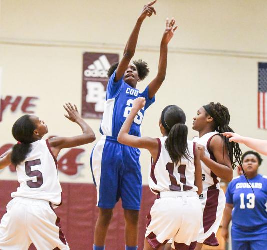 PHOTOS: Alex City Middle School, Central Coosa battle on the hardwood