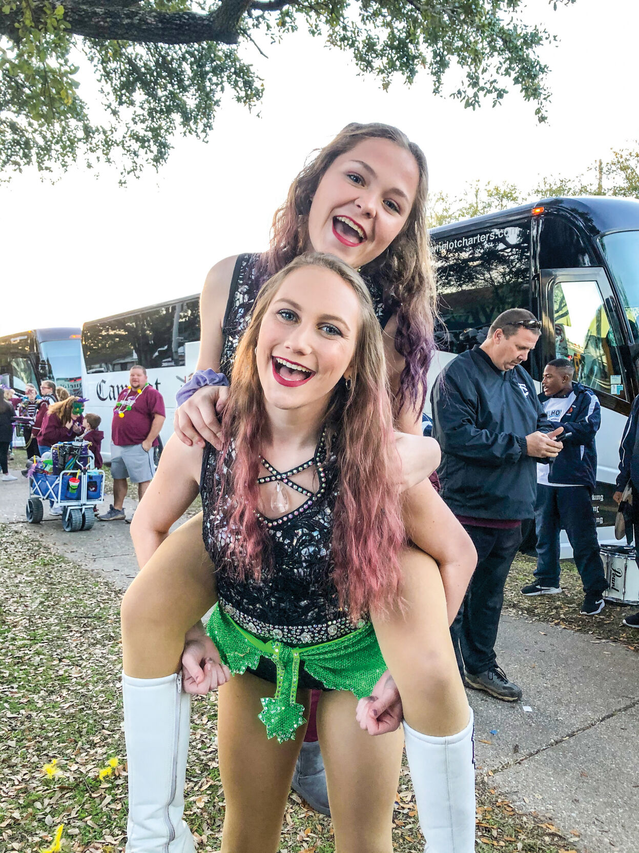 Photo of ECHS best friends goes viral, shows true friendship