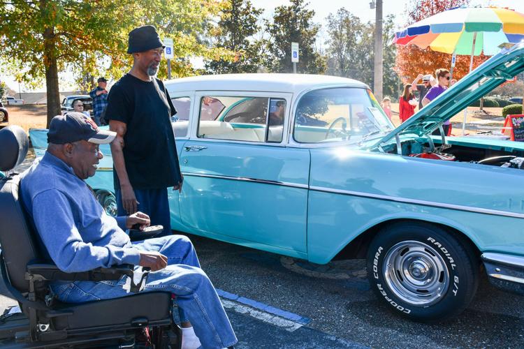 111925 car show18.jpg