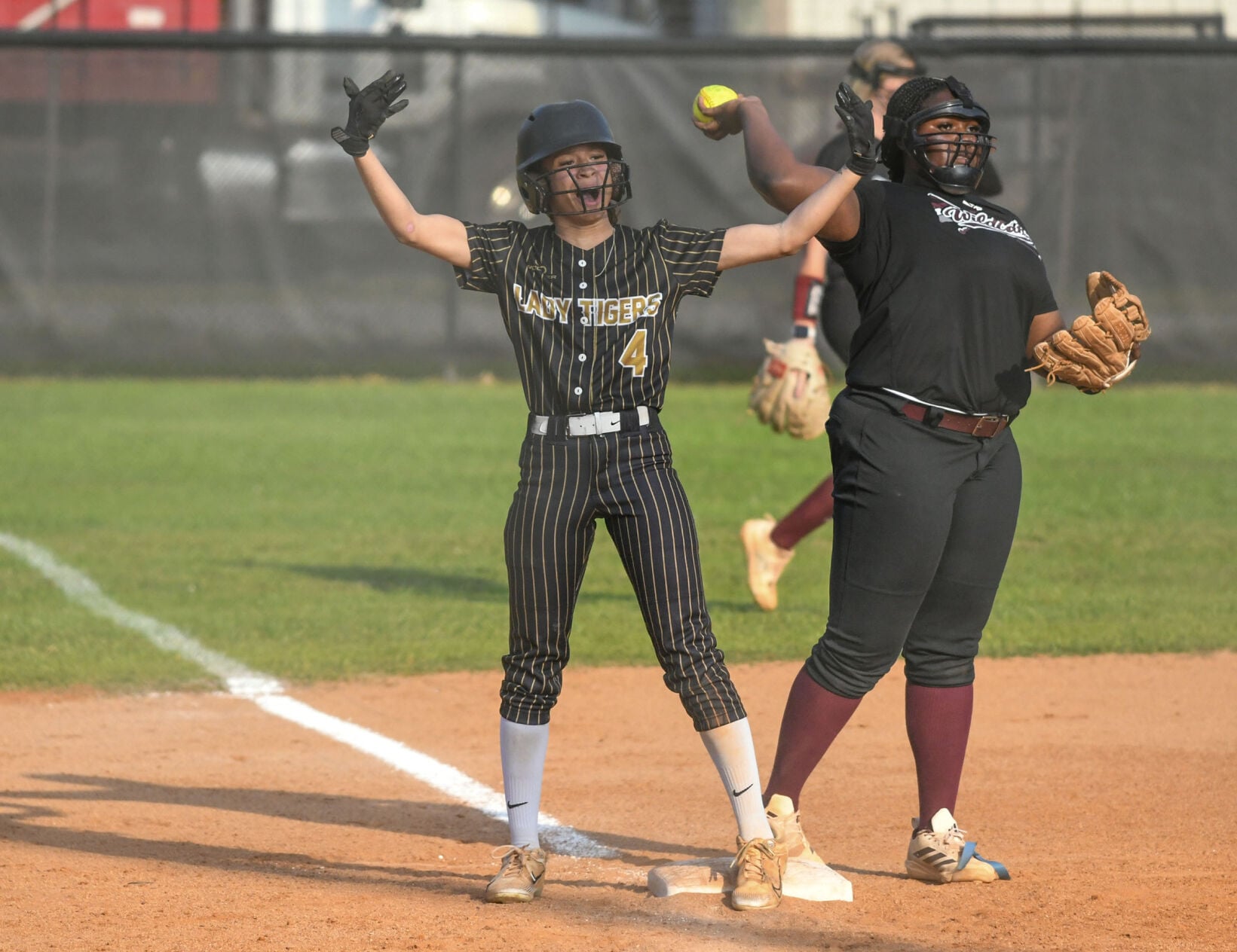 040126-dadeville softball 005.jpg