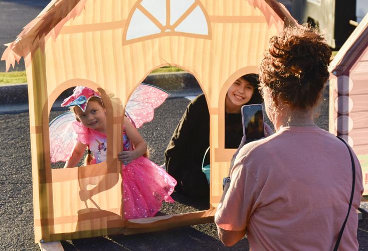 102426 AC Trunk or Treat 12.jpg