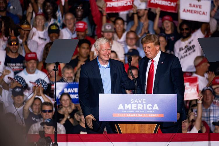 Photos:Trump hosts rally in Cullman