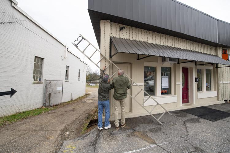PHOTOS: Creating the Griswolds Christmas Vacation in Wetumpka