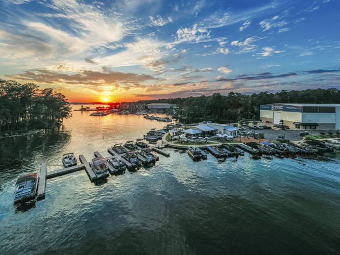 The Landing at Harbor Pointe