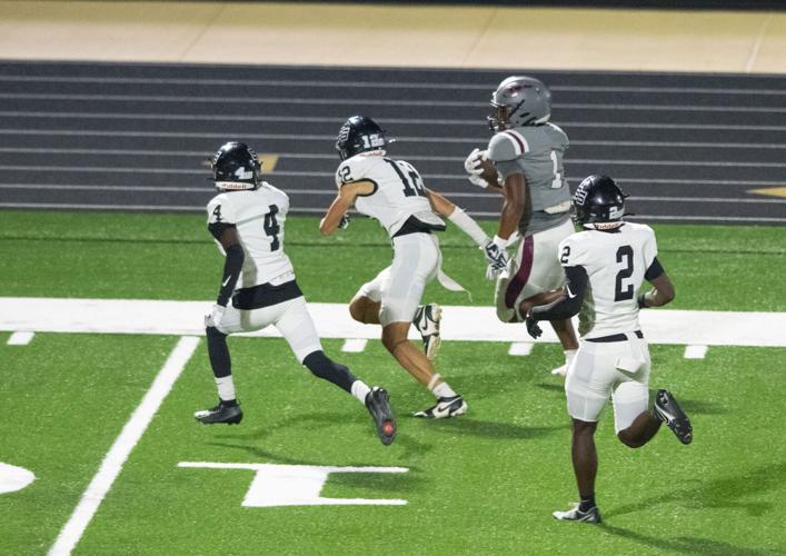 Stanhope Elmore hosts Smiiths Station