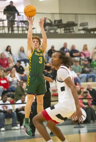 PHOTOS: Edgewood boys take on Springwood in the Elite 8