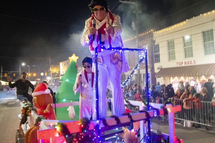 PHOTOS: Christmas on the Coosa