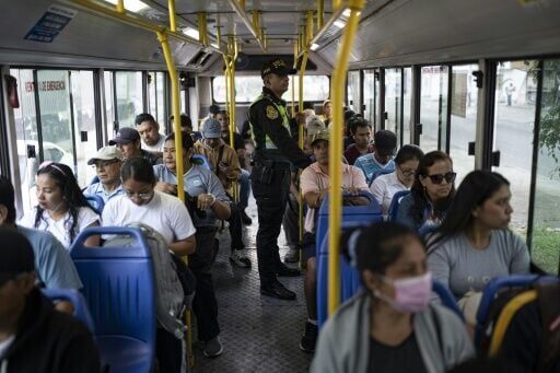 Police officers, panic buttons and cameras are some of the tools that public transportation companies in Lima use against extortion that is killing their drivers
