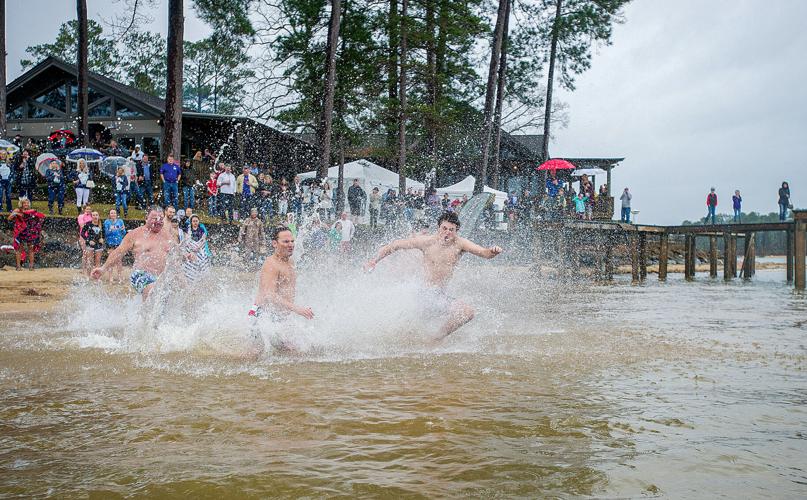 Find the good life at a Lake Martin Beach