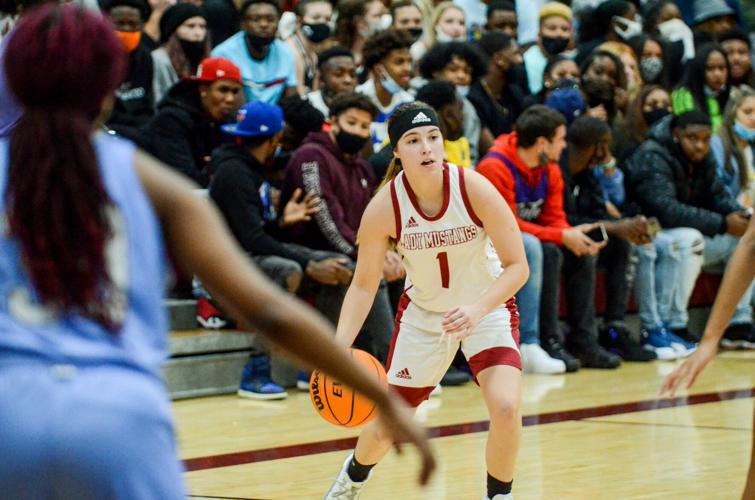 PHOTOS: Stanhope Elmore hosts Calhoun to cap off opening week