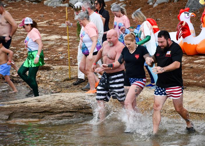 012126 polar plunge3.jpg