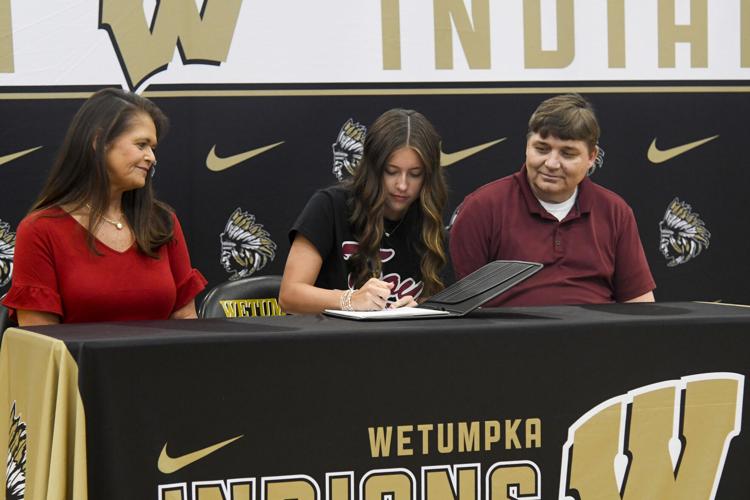 wetumpka signing 14.jpg