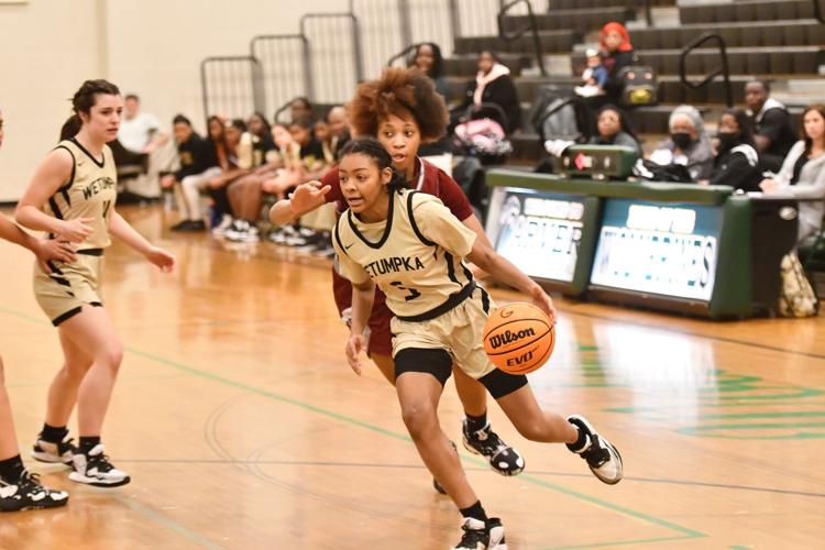 Stanhope Elmore girls clinch playoff berth, eliminate Wetumpka in area semifinals