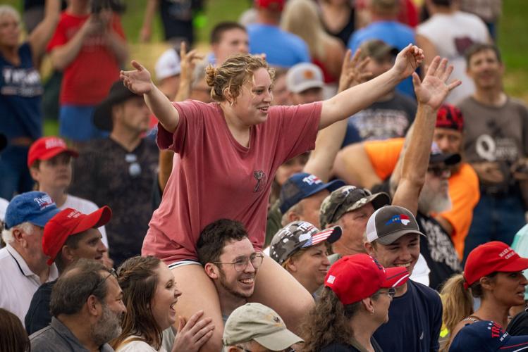 Photos:Trump hosts rally in Cullman