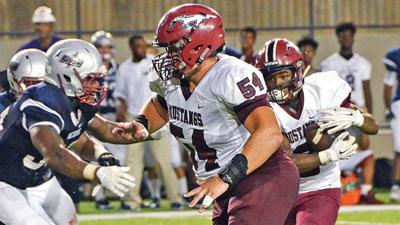 Former Stanhope Elmore football star invited to NFL Draft Combine
