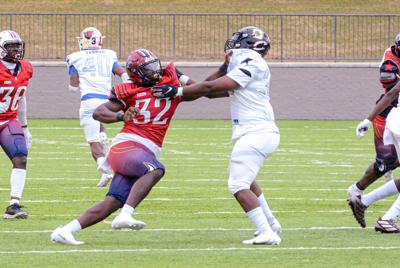 Whitlow Jr., defensive line helps Alabama secure win in annual all-star game