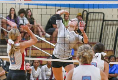 082725 Dadeville volleyball.jpg