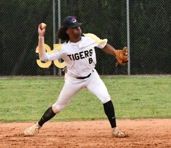 PHOTOS: Dadeville baseball and softball pick up wins at home