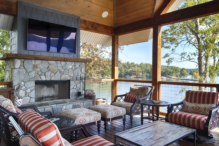 Fall in love with the lake